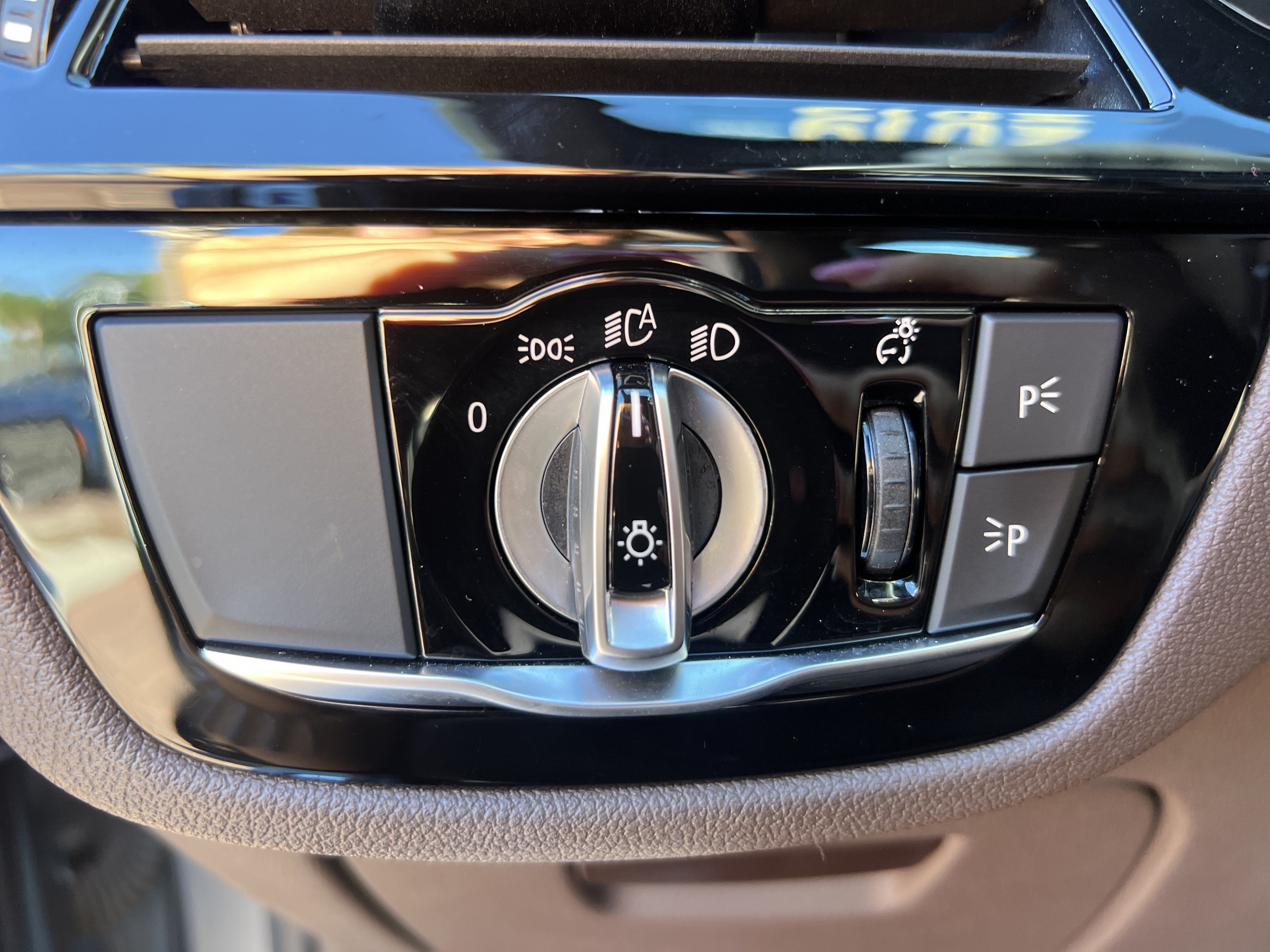 Used 2019 BMW M550i xDrive AWD/4WD image 35