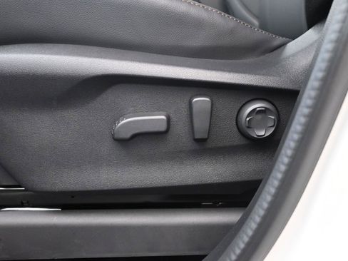 Certified 2025 Subaru Ascent Bronze Edition w/ Popular Package #2 AWD/4WD image 14