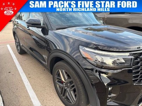 Used 2025 Ford Explorer ST w/ Sun And Sound Package AWD/4WD image 2