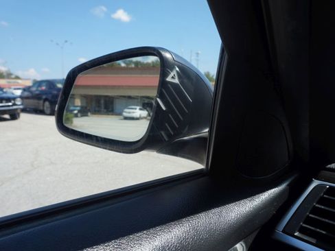 Used 2018 BMW 330i Sedan image 38