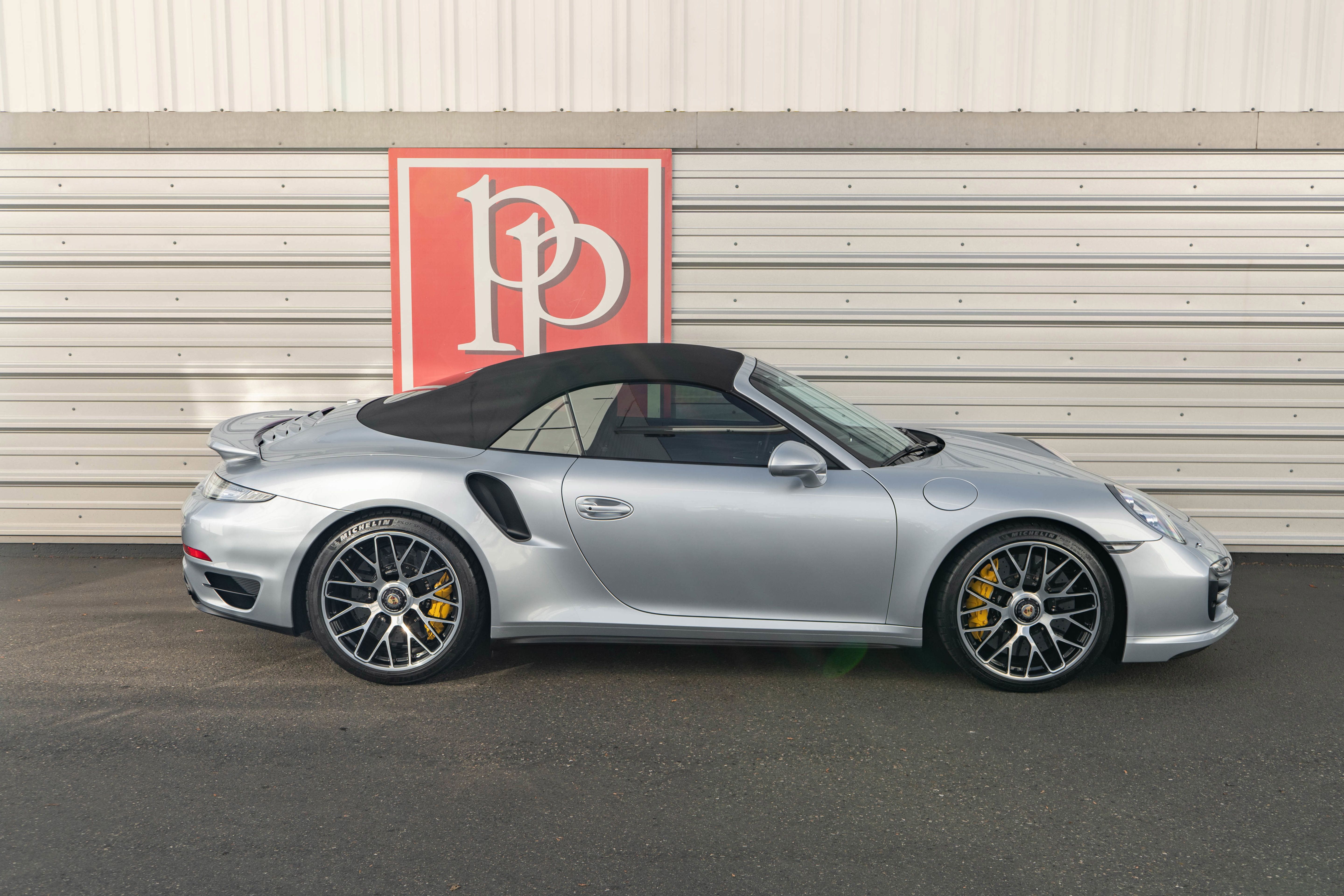 Used 2014 Porsche 911 Turbo S AWD/4WD image 34