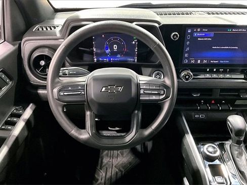 Used 2023 Chevrolet Colorado Trail Boss w/ Technology Package image 9