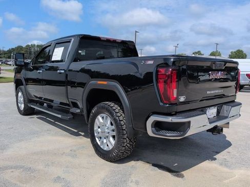 Used 2023 GMC Sierra 2500 SLT w/ SLT Premium Package AWD/4WD image 7