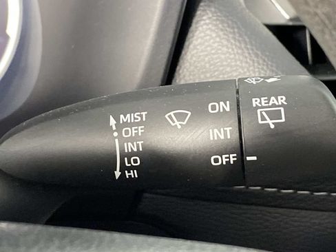 Used 2025 Toyota RAV4 LE AWD/4WD image 17