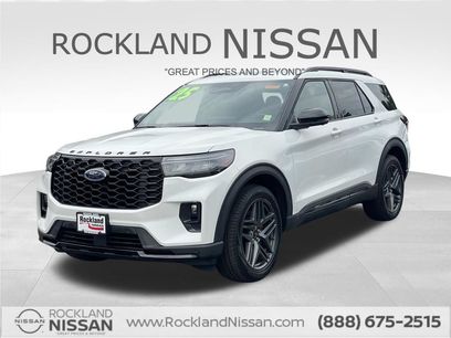 Used 2025 Ford Explorer ST-Line w/ ST-Line Street Pack