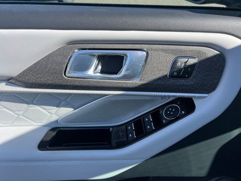 New 2026 Ford Explorer Platinum w/ LUX Leather Package image 10