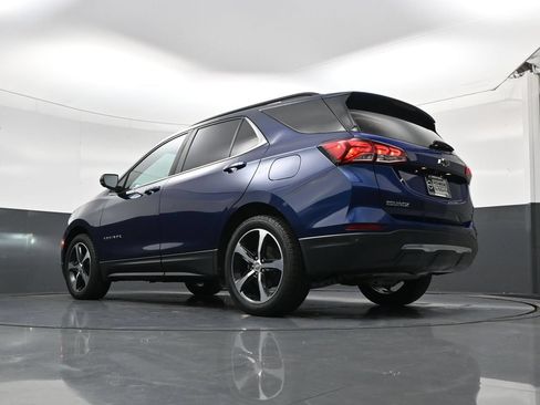 Used 2022 Chevrolet Equinox LT FWD image 24