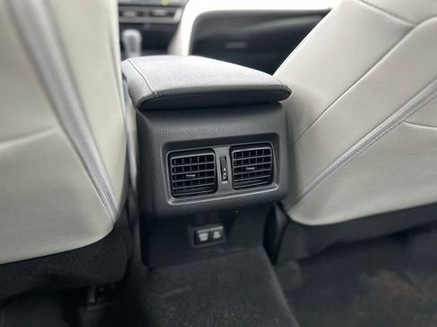 Used 2025 Toyota Camry XLE image 19