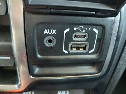 Used 2020 Jeep Wrangler Unlimited Sport S image 21