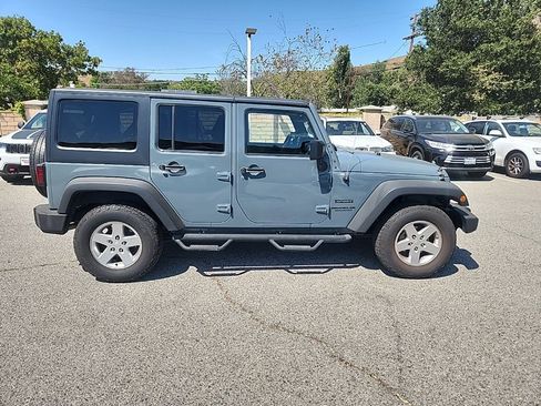 Used 2015 Jeep Wrangler Unlimited Sport w/ Quick Order Package 24S AWD/4WD image 6