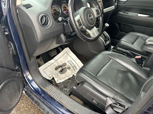 Used 2017 Jeep Compass 4WD image 10