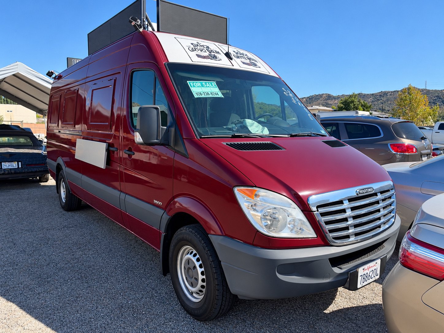 Used 2013 Freightliner Sprinter 2500 RWD image 1