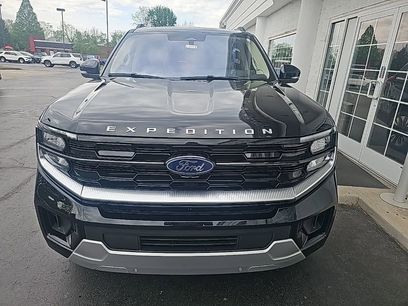 Used 2025 Ford Expedition Platinum w/ Driver's Package