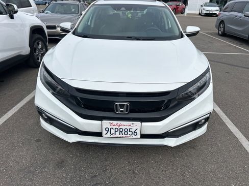 Used 2019 Honda Civic Touring image 3