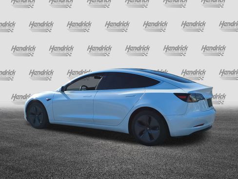 Used 2019 Tesla Model 3 Standard Range Plus image 8