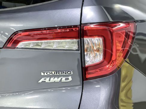 Certified 2019 Honda Pilot Touring image 12