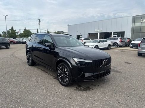 Used 2026 Volvo XC90 B6 Ultra w/ Protection Package Premier AWD/4WD image 3