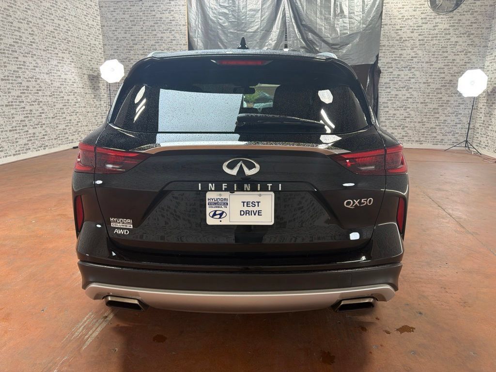 Used 2019 INFINITI QX50 Luxe w/ Navigation Package AWD/4WD image 6
