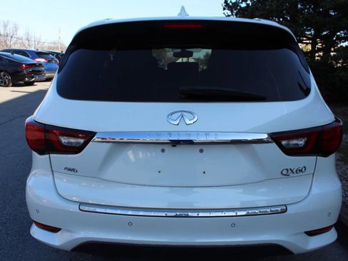Used 2020 INFINITI QX60 Luxe w/ Essential Package image 7