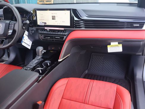 New 2026 Toyota Camry XSE w/ Premium Package AWD/4WD image 31