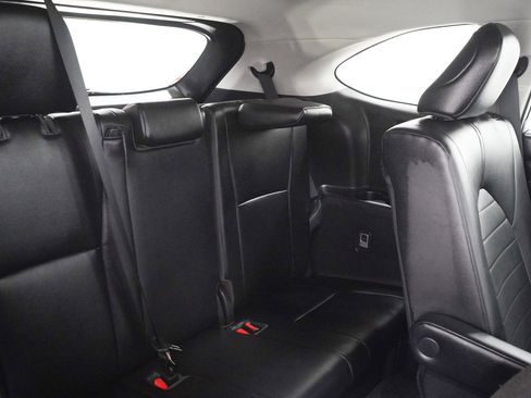 Used 2022 Toyota Highlander XLE image 13