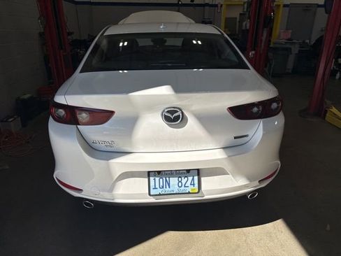 Used 2023 MAZDA MAZDA3 s image 2