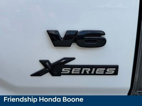 Used 2022 Toyota Tacoma TRD Off-Road AWD/4WD image 14