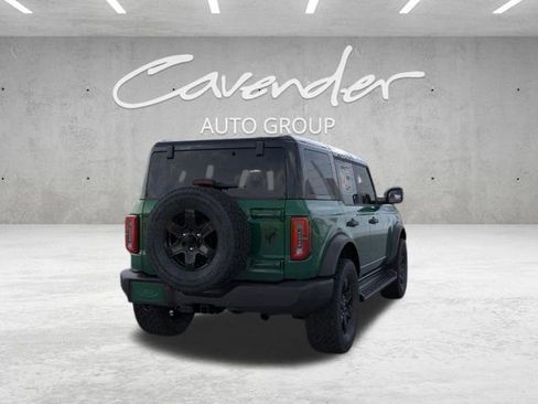 New 2025 Ford Bronco Outer Banks w/ Black Appearance Package image 8