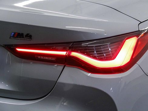 Used 2024 BMW M4 xDrive Competition w/ Executive Package image 13