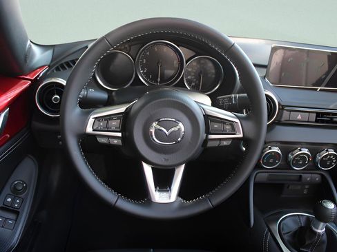New 2025 MAZDA MX-5 Miata Grand Touring image 17