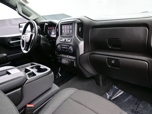 Used 2024 Chevrolet Silverado 1500 Custom AWD/4WD image 15