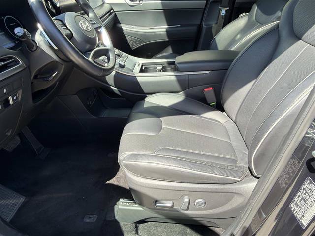Used 2024 Hyundai Palisade SEL w/ Premium Package FWD image 17