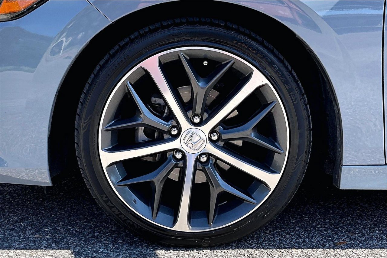 Used 2022 Honda Civic Touring image 34