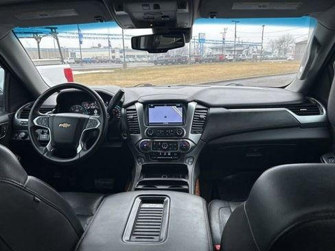 Used 2017 Chevrolet Suburban Premier image 43