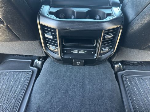 Used 2023 RAM 2500 Limited AWD/4WD image 29