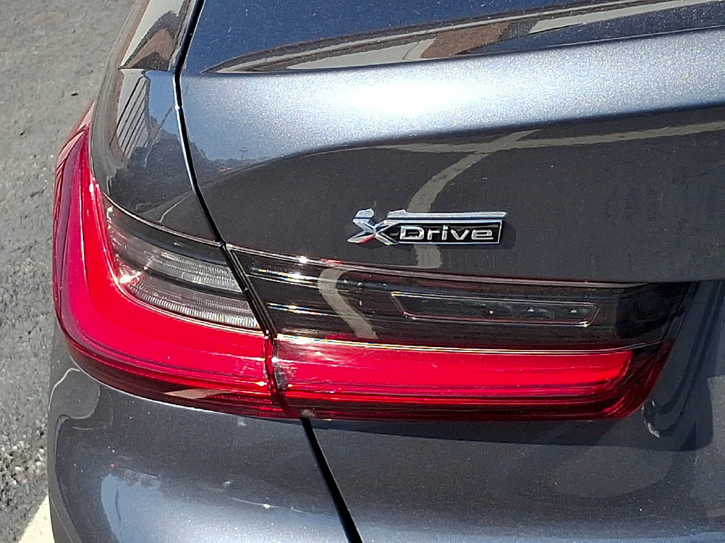 Used 2021 BMW 330i xDrive Sedan w/ Convenience Package AWD/4WD image 8