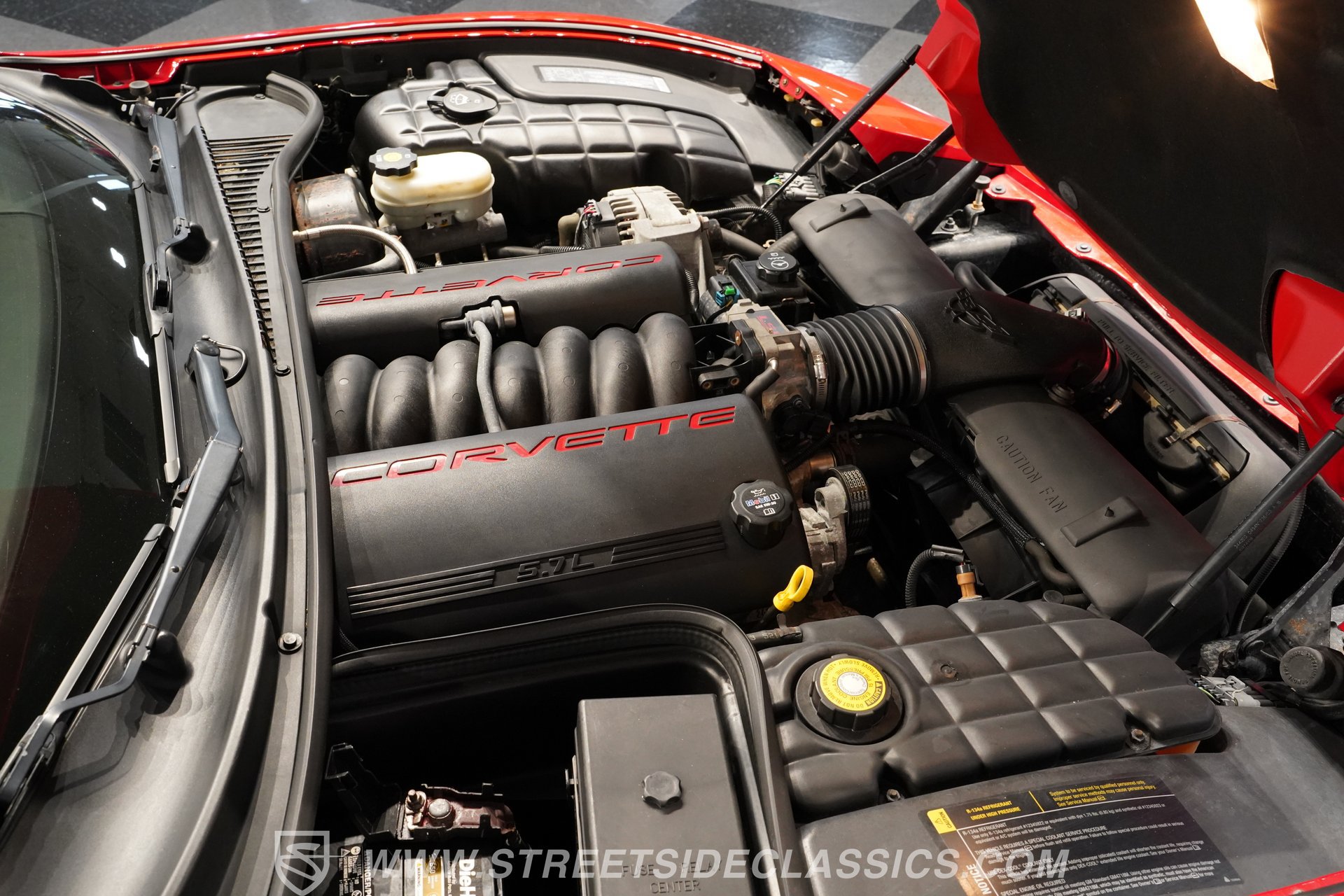 Used 2004 Chevrolet Corvette Convertible w/ Preferred Equipment Group RWD image 35