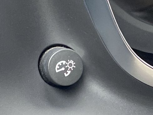 Used 2023 Chevrolet Camaro LT image 21