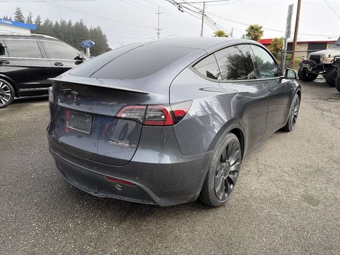 Used 2022 Tesla Model Y Performance image 5