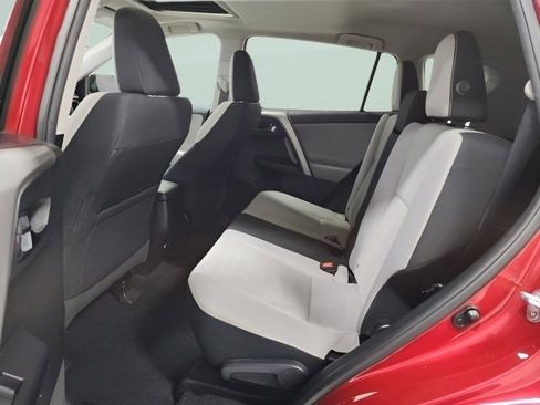 Used 2017 Toyota RAV4 XLE image 20