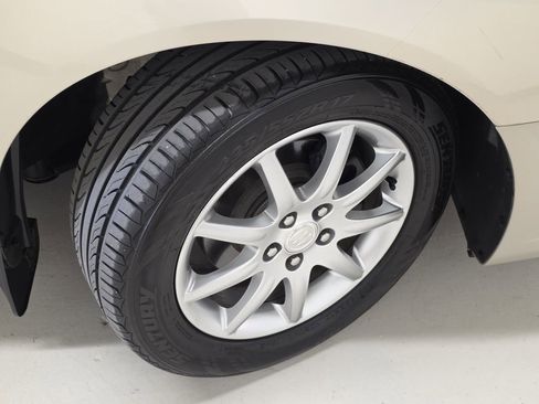 Used 2008 Buick Lucerne CXL w/ Driver Confidence Package FWD image 45