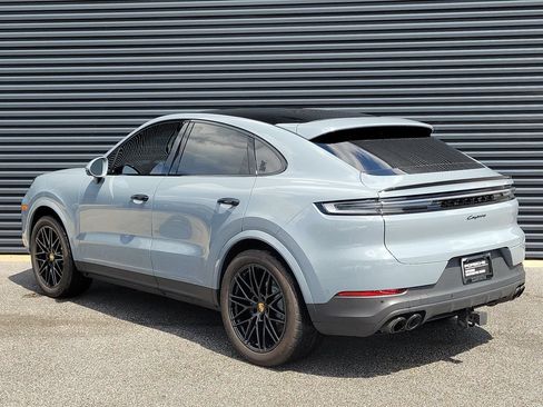 Certified 2024 Porsche Cayenne Coupe AWD/4WD image 3