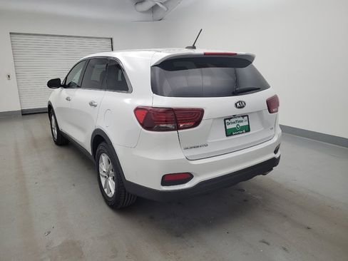 Used 2019 Kia Sorento AWD V6 image 5