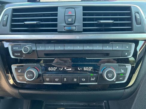 Used 2018 BMW 330i Sedan w/ Premium Package image 17