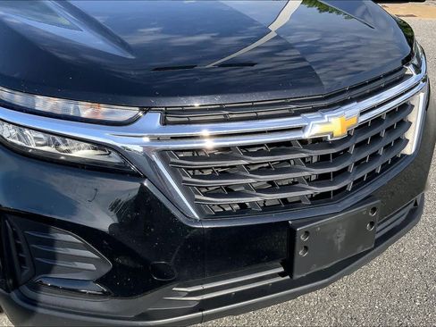 Used 2024 Chevrolet Equinox LS FWD image 29
