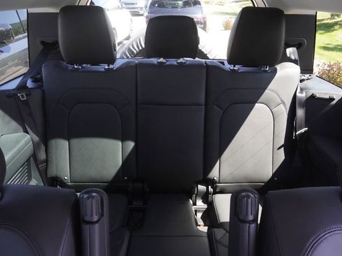 New 2025 Land Rover Defender 130 S image 31