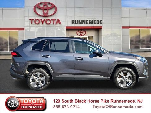 Certified 2025 Toyota RAV4 XLE FWD image 7