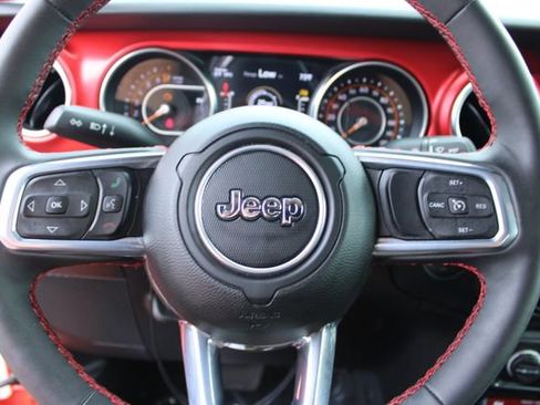 Used 2023 Jeep Gladiator Rubicon w/ LED Lighting Group AWD/4WD image 22