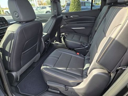 New 2026 Chevrolet Traverse High Country image 9