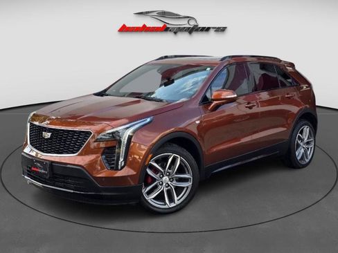 Used 2021 Cadillac XT4 Sport image 3